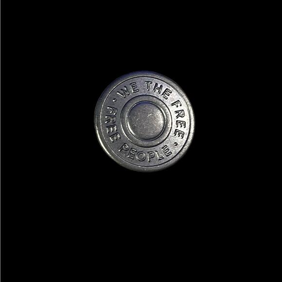 FREE PEOPLE NWT Worn White Short Ripped Button fly Jeans Skirt Size 25 - Picture 7 of 12